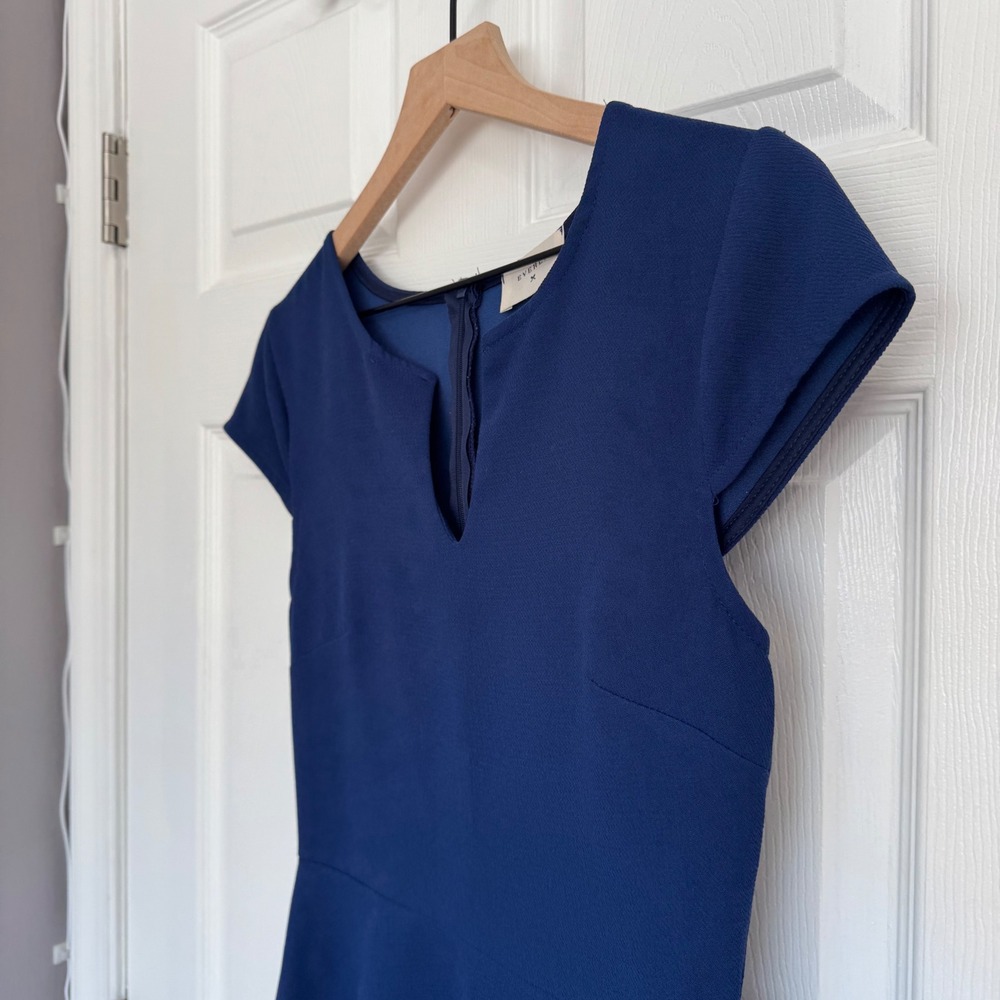 Everly Navy Blue Fit and Flare Skater Dress Cap Sleeve Notched V-Neck DR4988 S - Picture 2 of 6